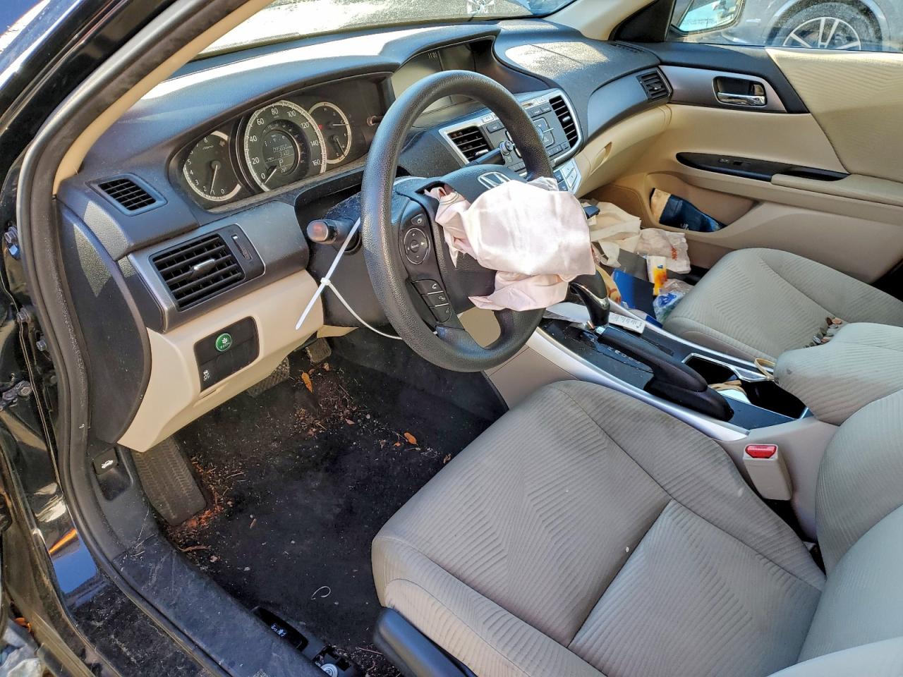 2015 HONDA ACCORD LX photo 8