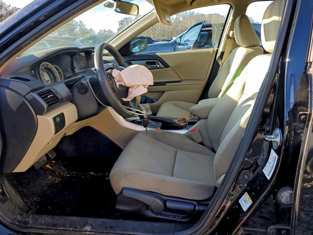 2015 HONDA ACCORD LX photo 7