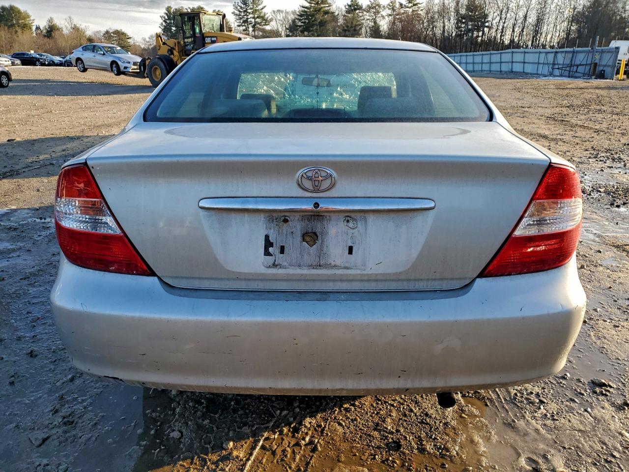 2002 TOYOTA CAMRY LE photo 6
