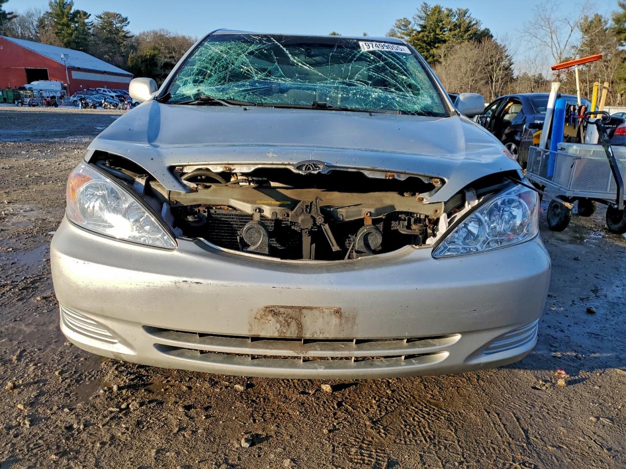 2002 TOYOTA CAMRY LE photo 5