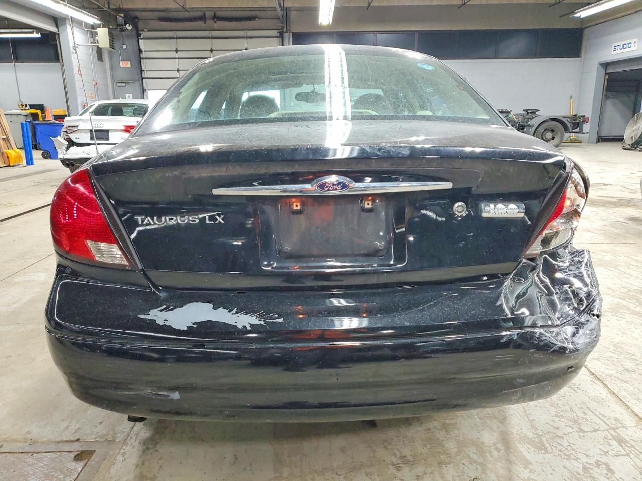 2003 FORD TAURUS SEL photo 6