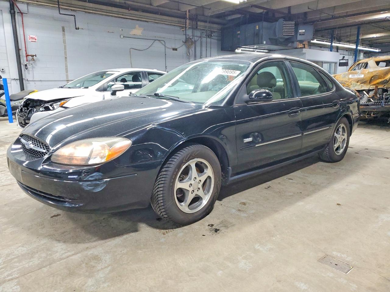 2003 FORD TAURUS