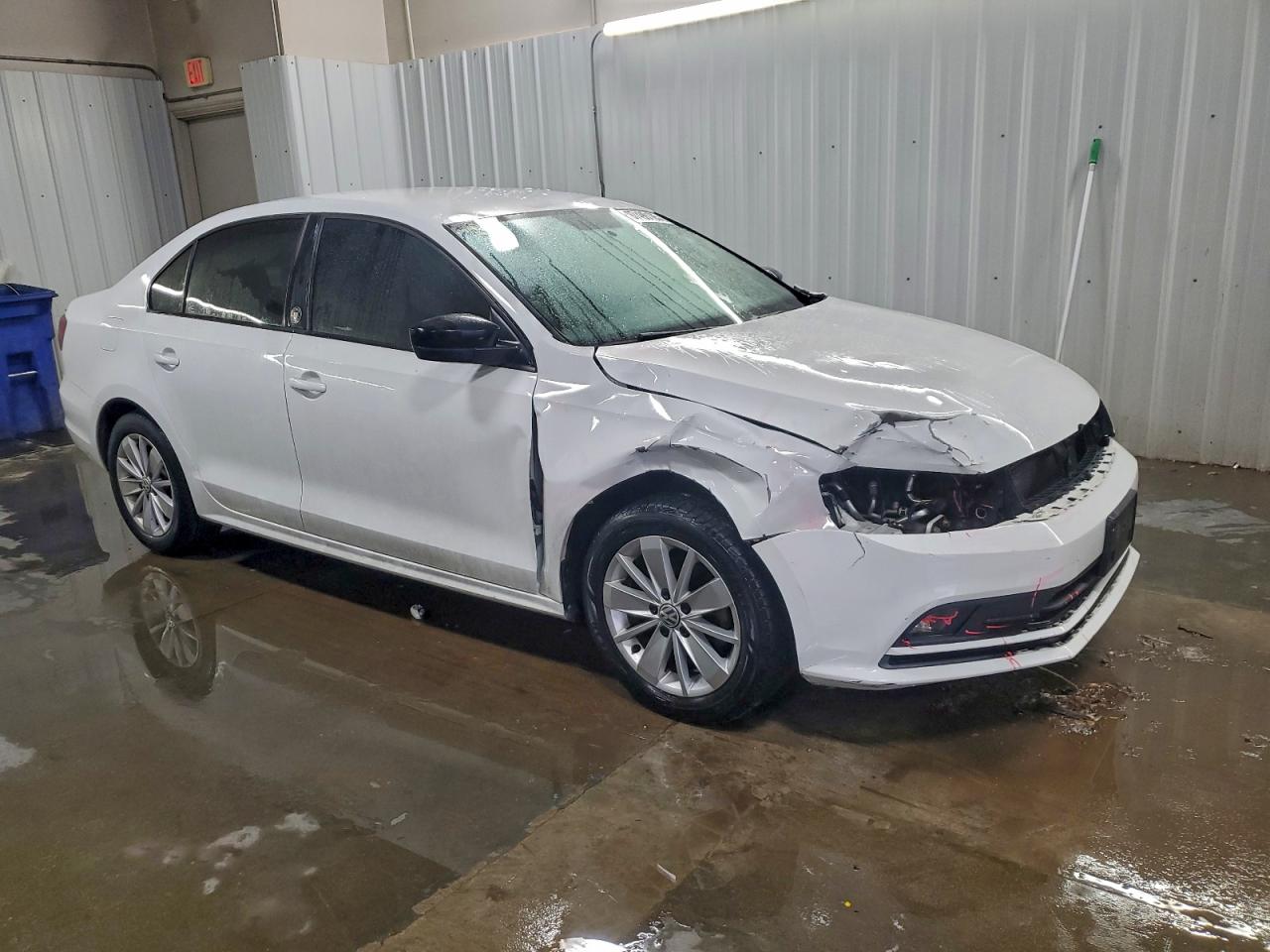 2018 VOLKSWAGEN JETTA SE photo 4