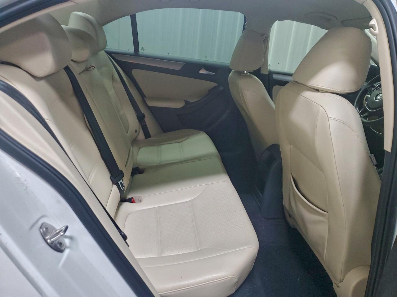 2018 VOLKSWAGEN JETTA SE photo 10