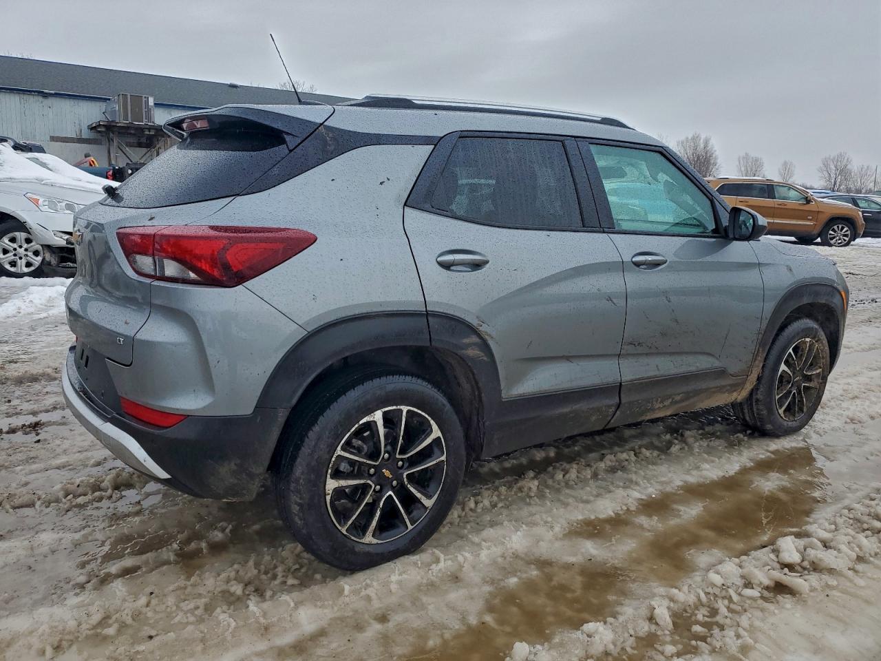 2025 CHEVROLET TRAILBLAZER LT photo 3
