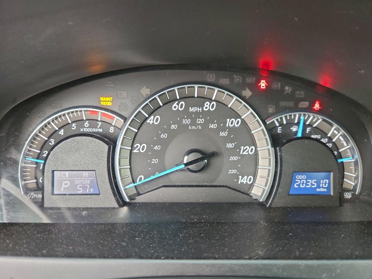2012 TOYOTA CAMRY BASE photo 9