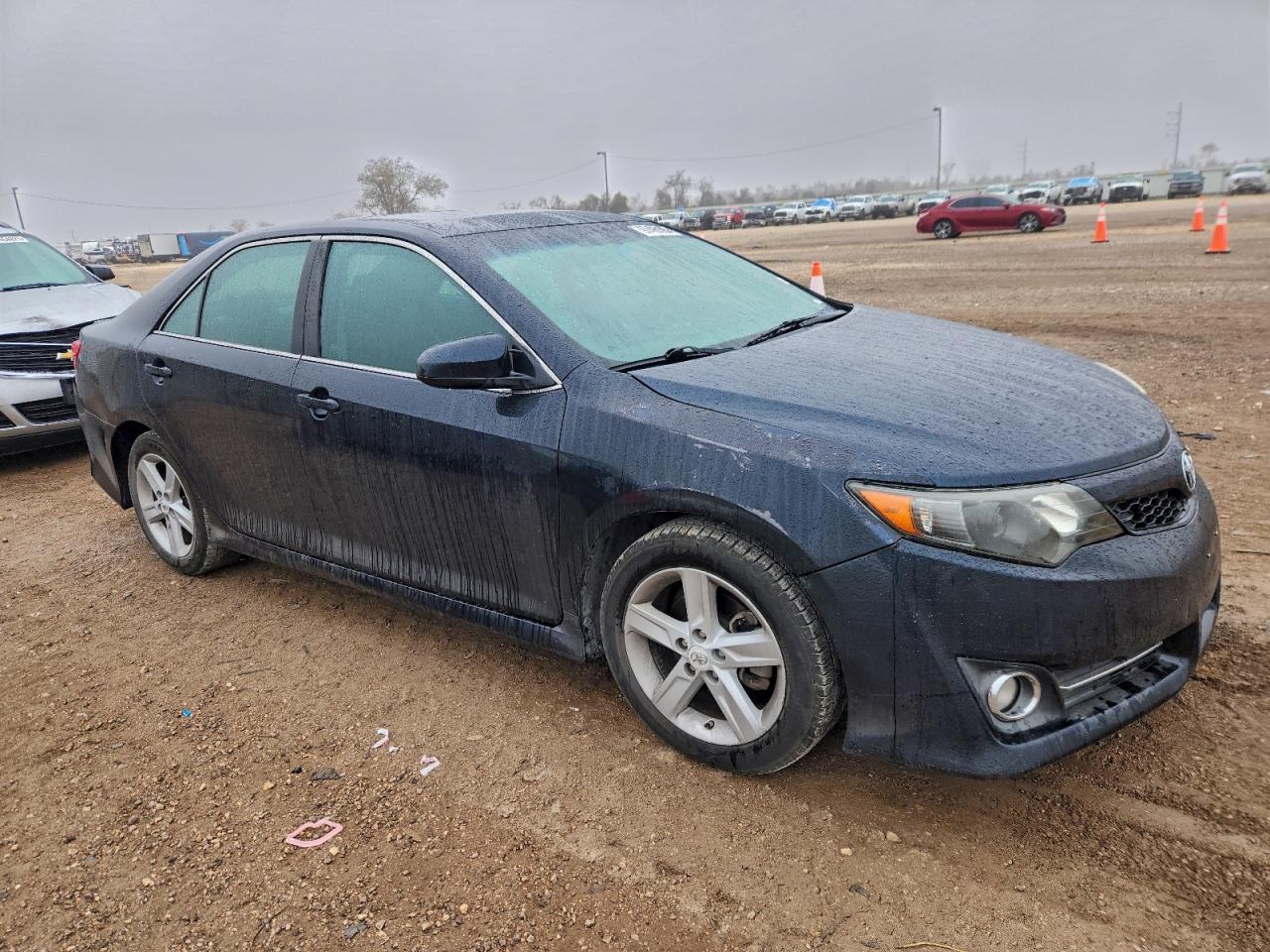 2012 TOYOTA CAMRY BASE photo 4