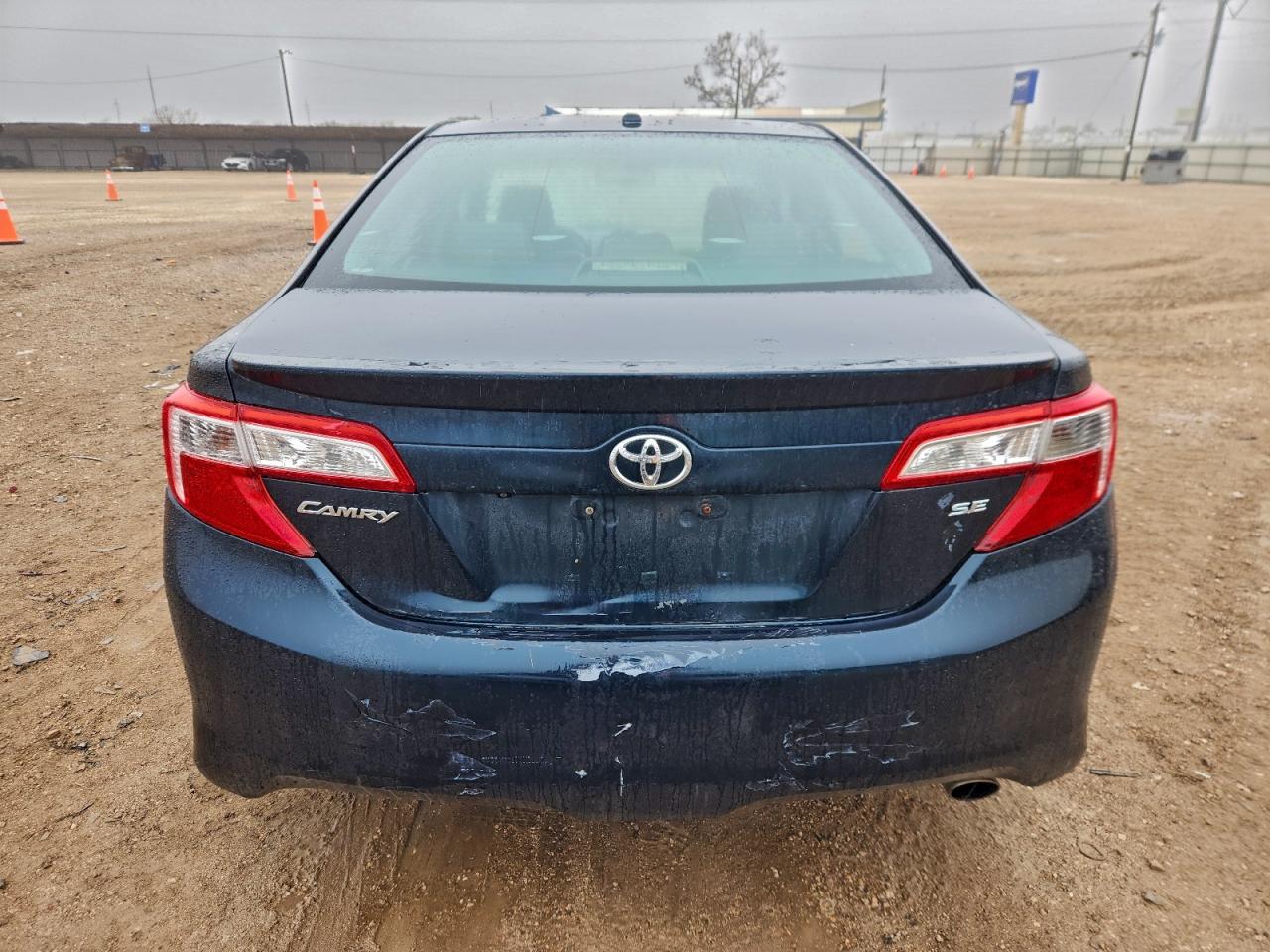 2012 TOYOTA CAMRY BASE photo 6