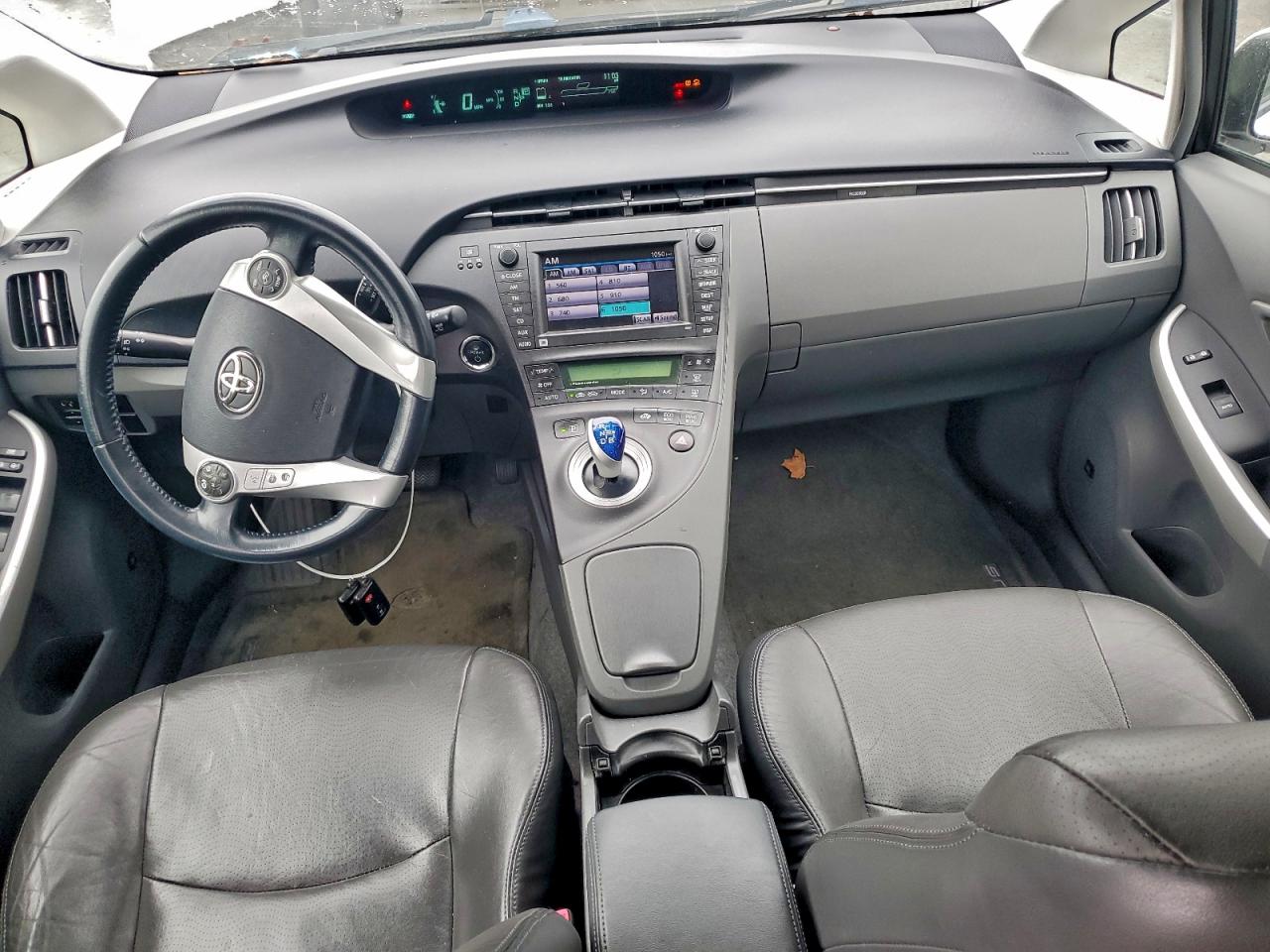 2011 TOYOTA PRIUS photo 8