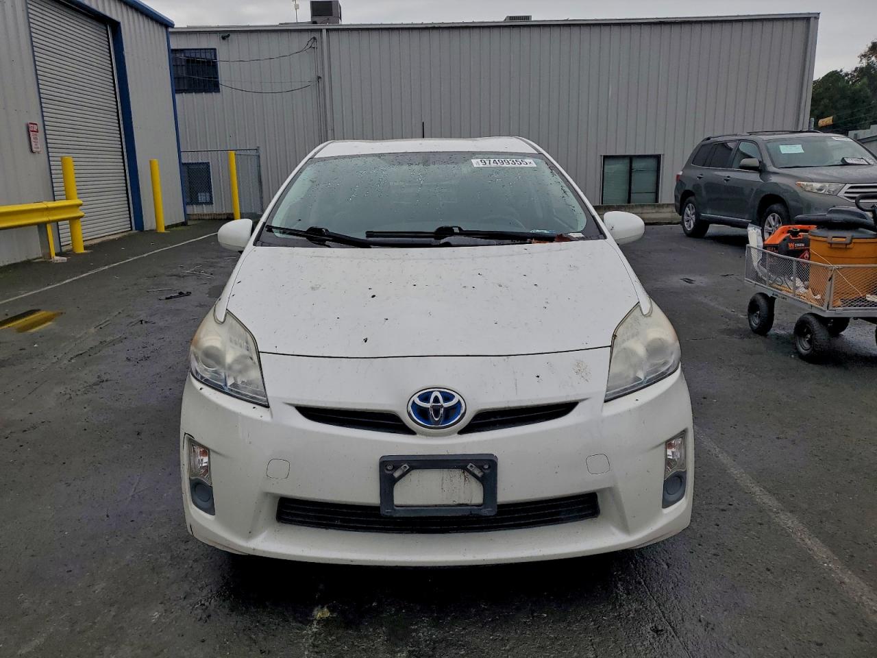 2011 TOYOTA PRIUS photo 5