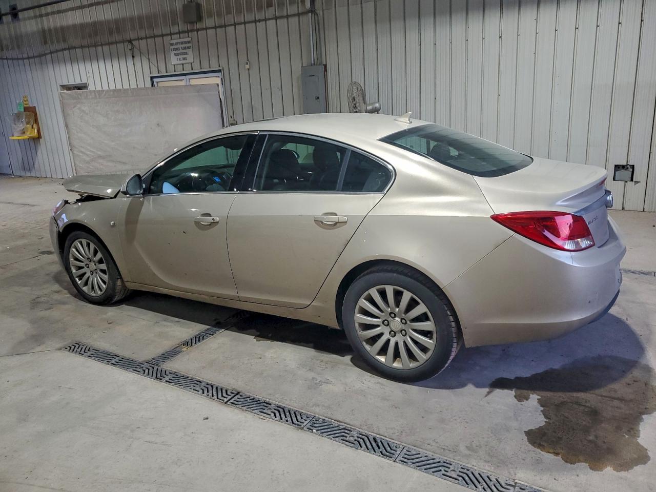 2011 BUICK REGAL CXL photo 2