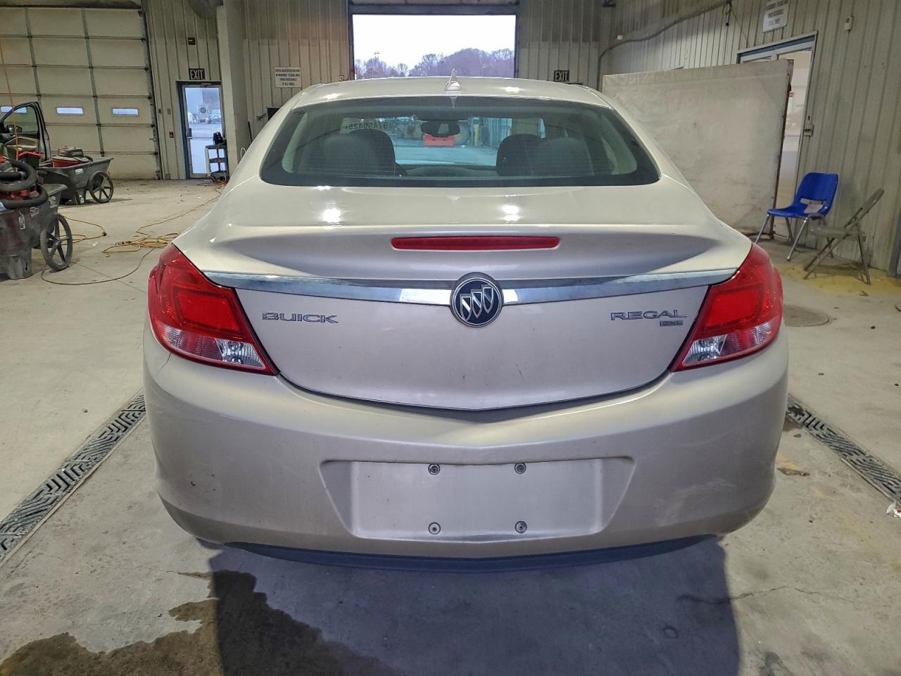 2011 BUICK REGAL CXL photo 6