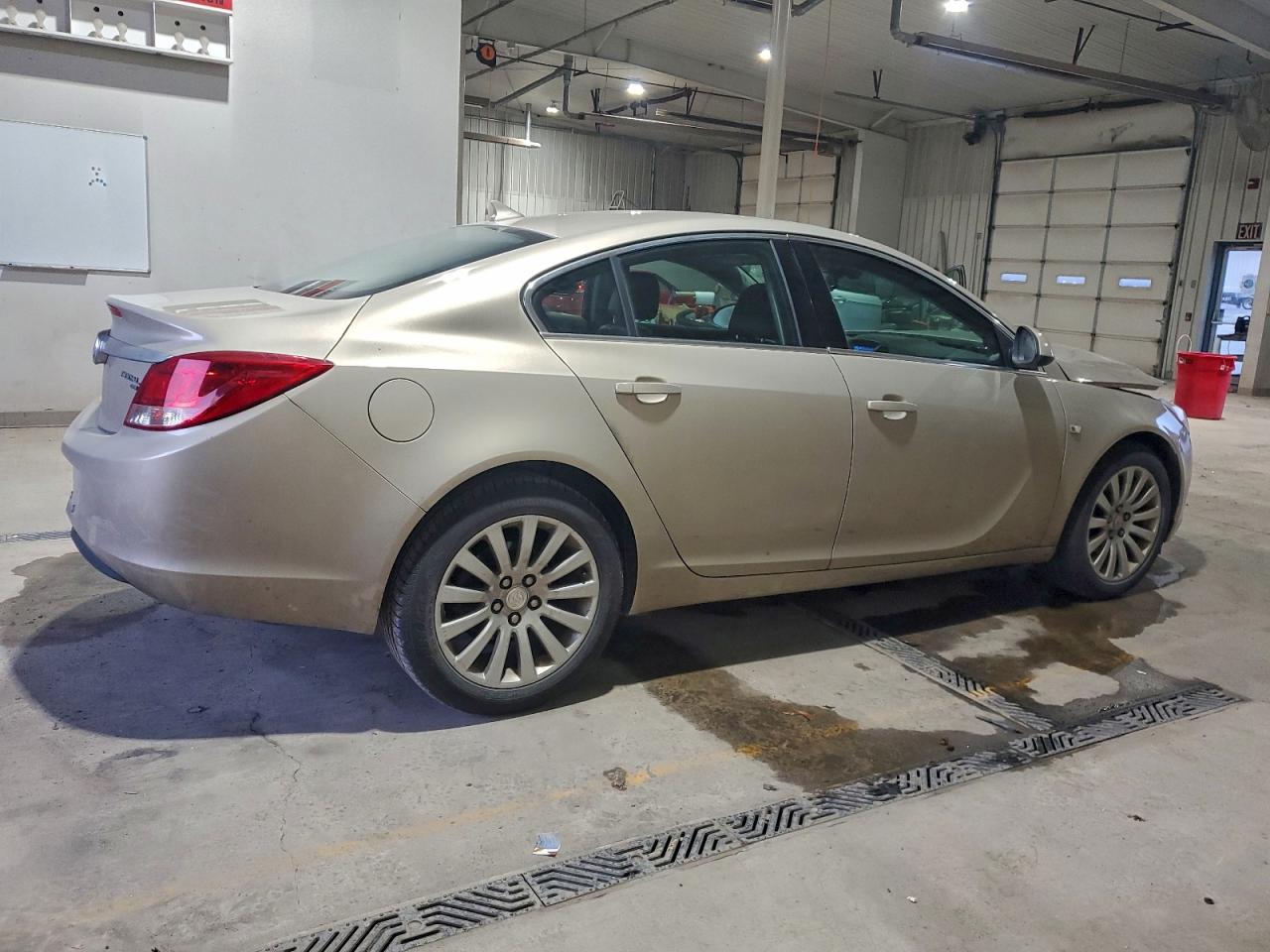 2011 BUICK REGAL CXL photo 3