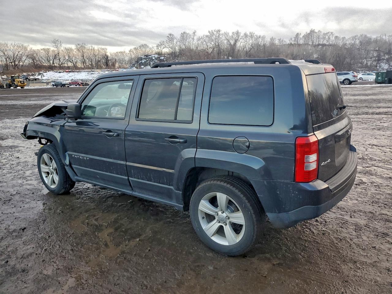 2014 JEEP PATRIOT LATITUDE photo 2