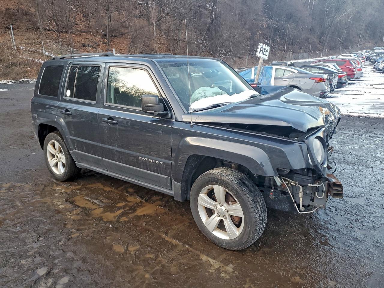 2014 JEEP PATRIOT LATITUDE photo 4