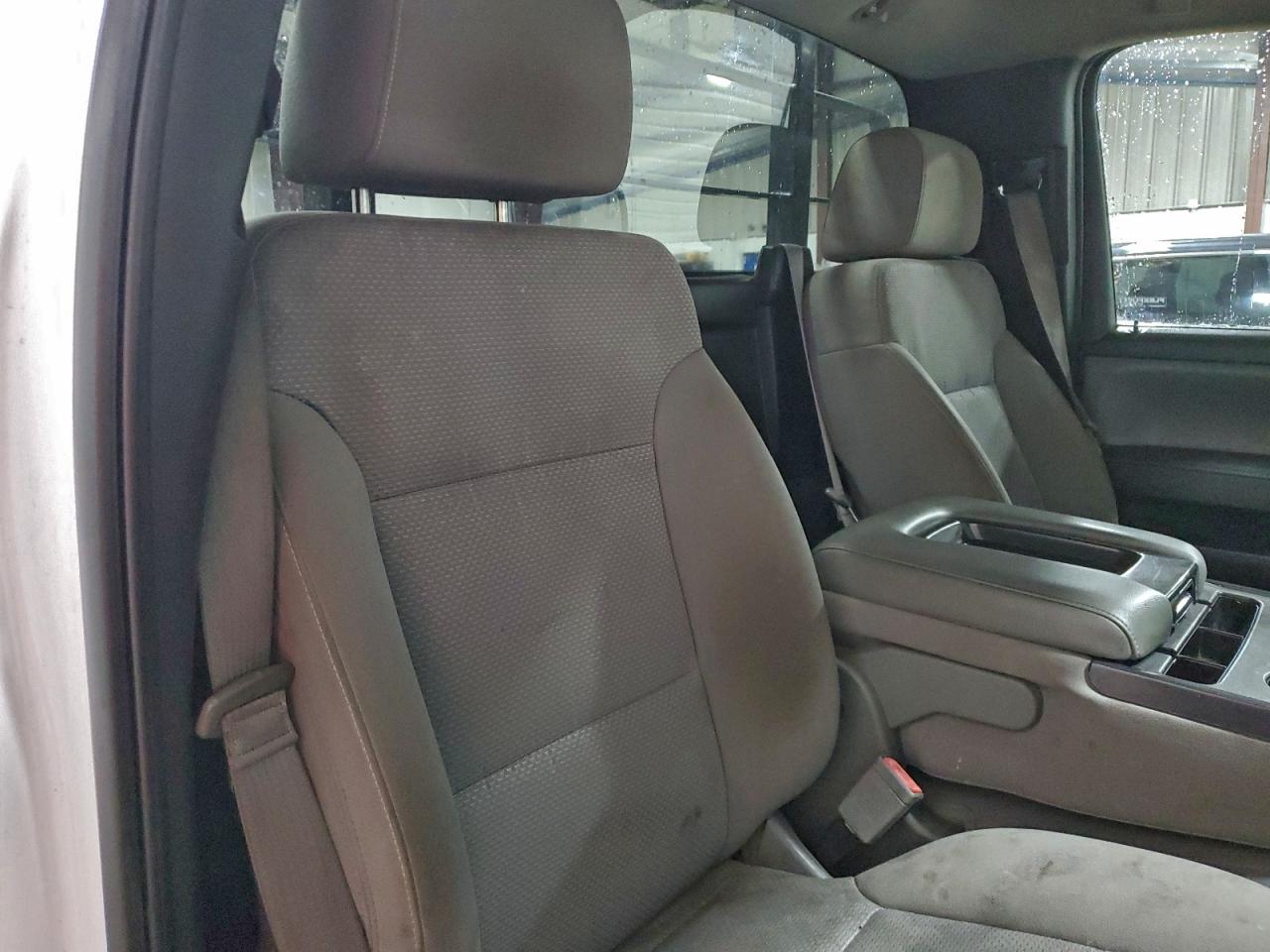 2015 CHEVROLET SILVERADO K2500 HEAVY DUTY photo 10