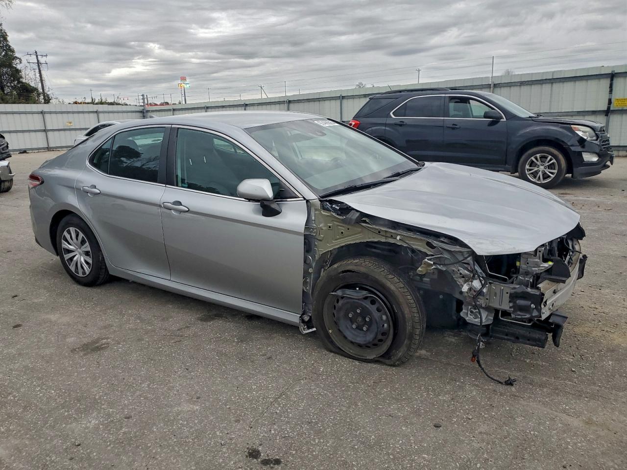 2020 TOYOTA CAMRY L photo 4