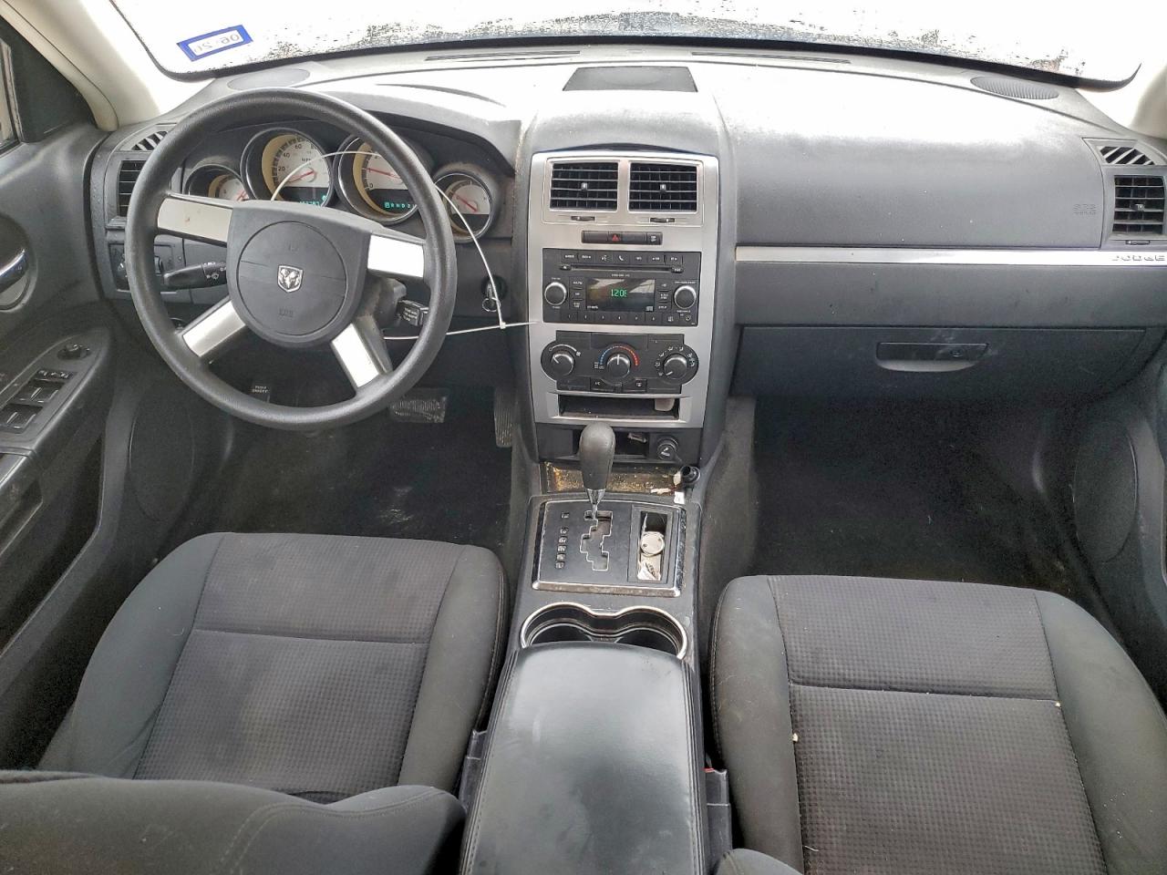 2010 DODGE CHARGER SXT photo 8
