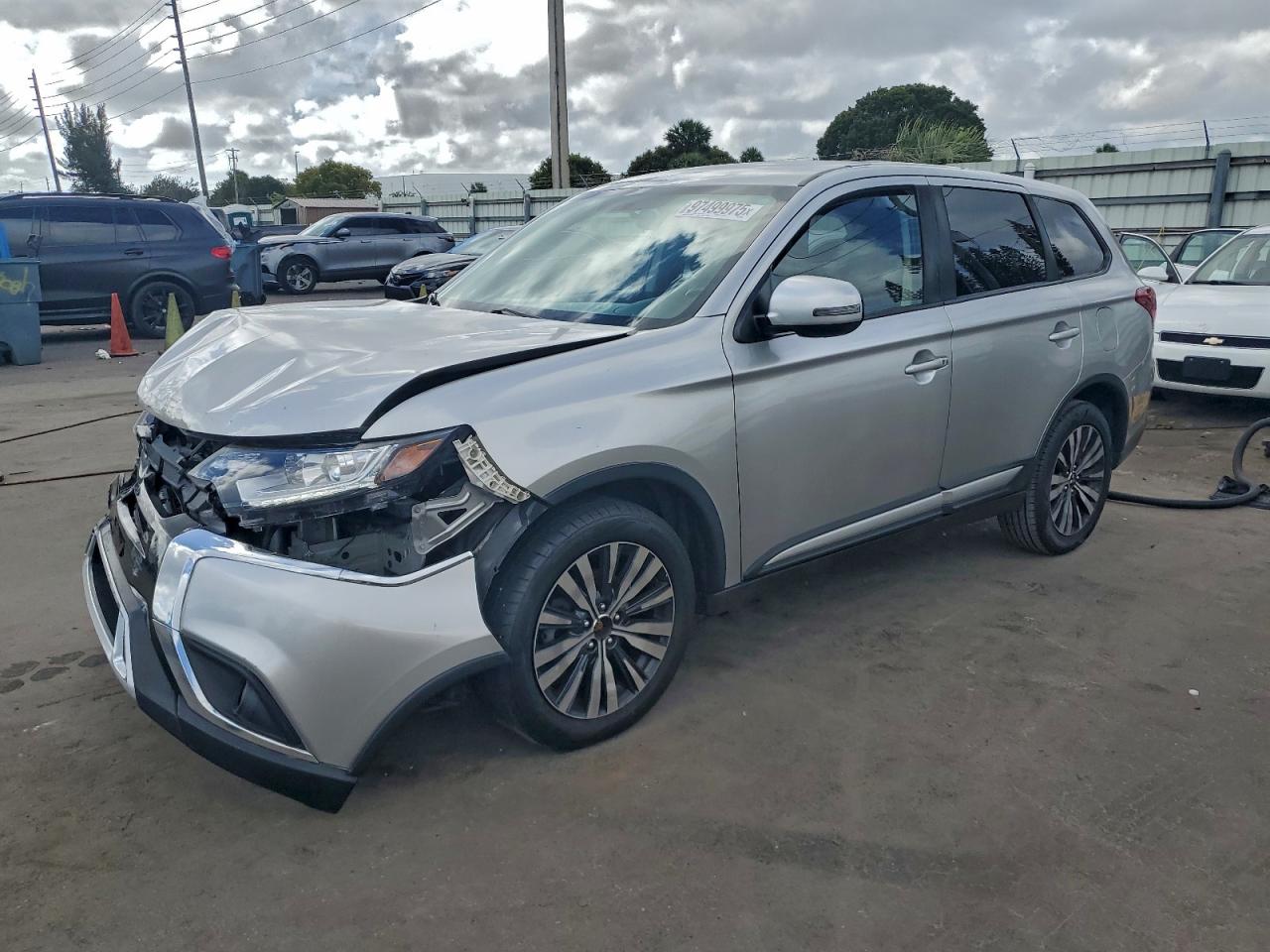 2019 MITSUBISHI OUTLANDER