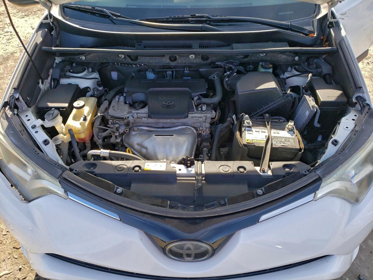 2018 TOYOTA RAV4 LE photo 12