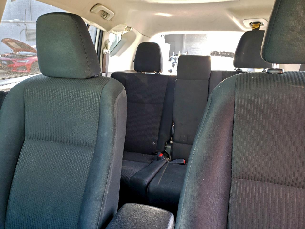 2018 TOYOTA RAV4 LE photo 10