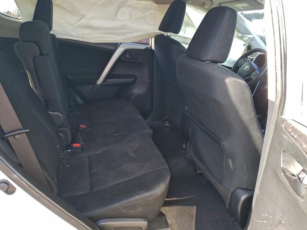 2018 TOYOTA RAV4 LE photo 11