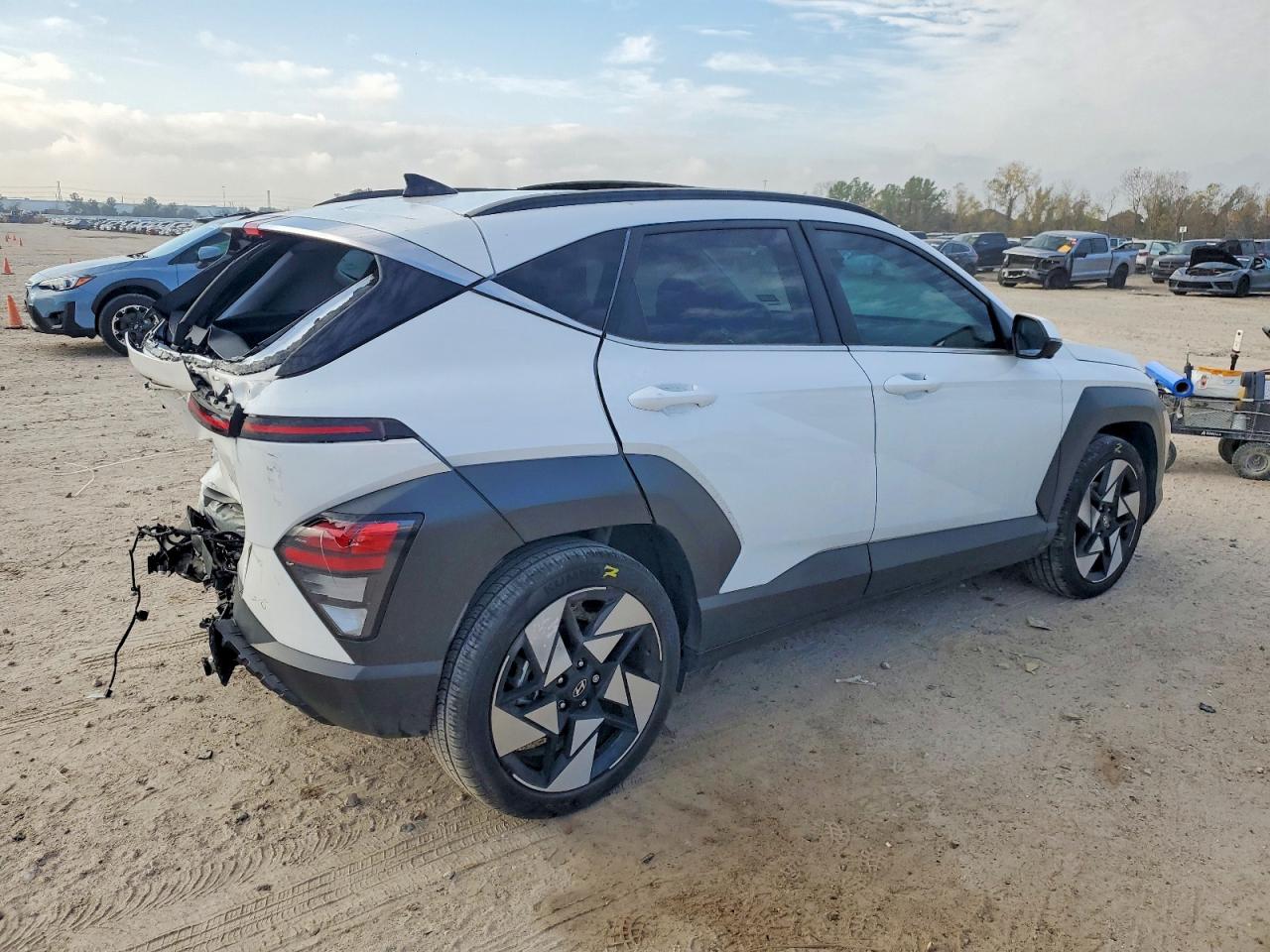 2024 HYUNDAI KONA LIMITED photo 3