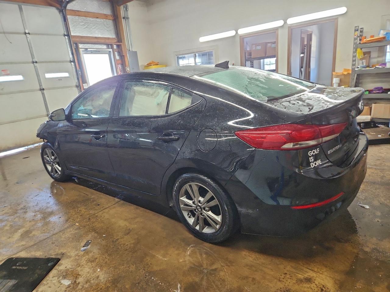 2017 HYUNDAI ELANTRA SE photo 2