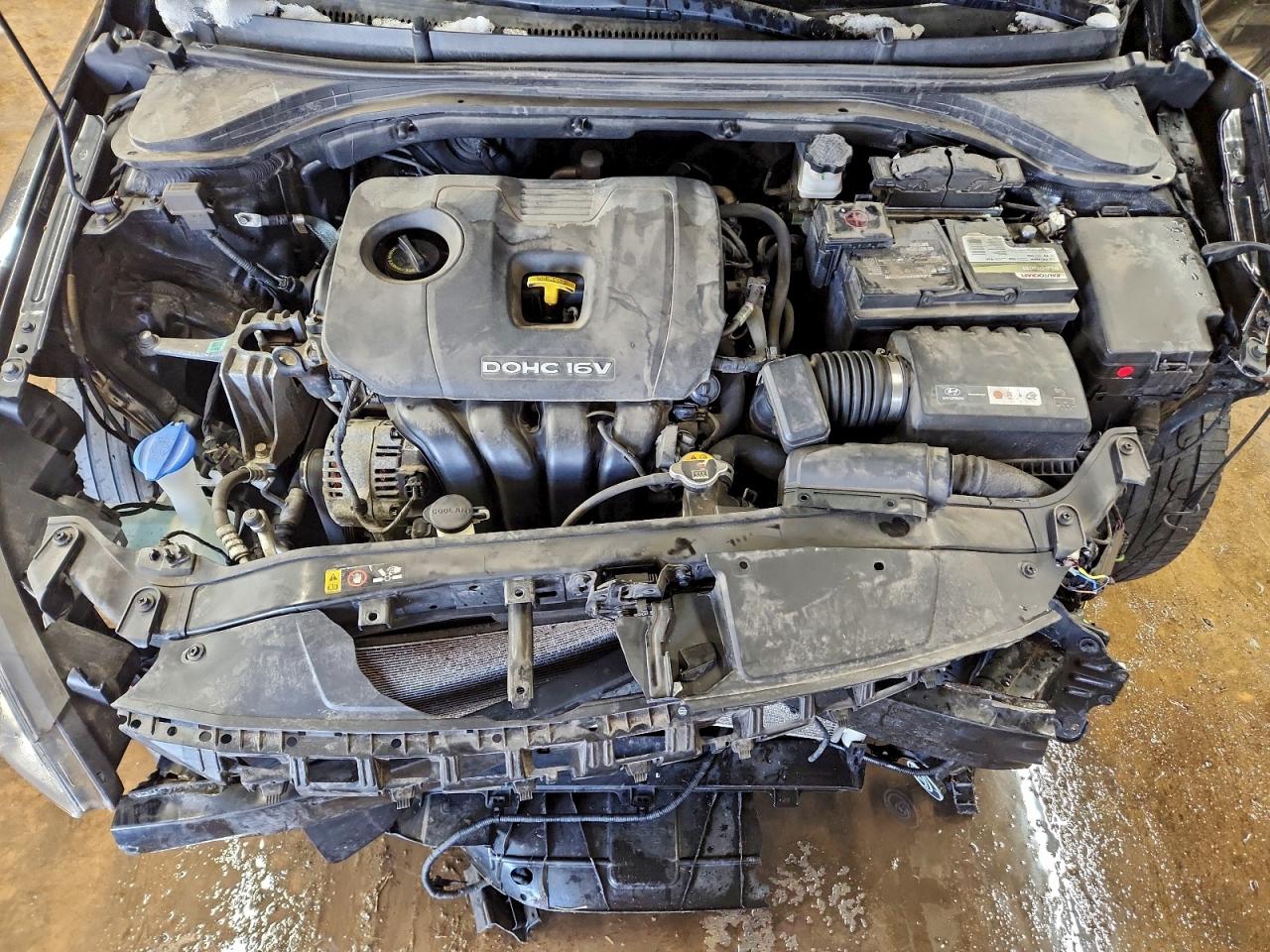 2017 HYUNDAI ELANTRA SE photo 11