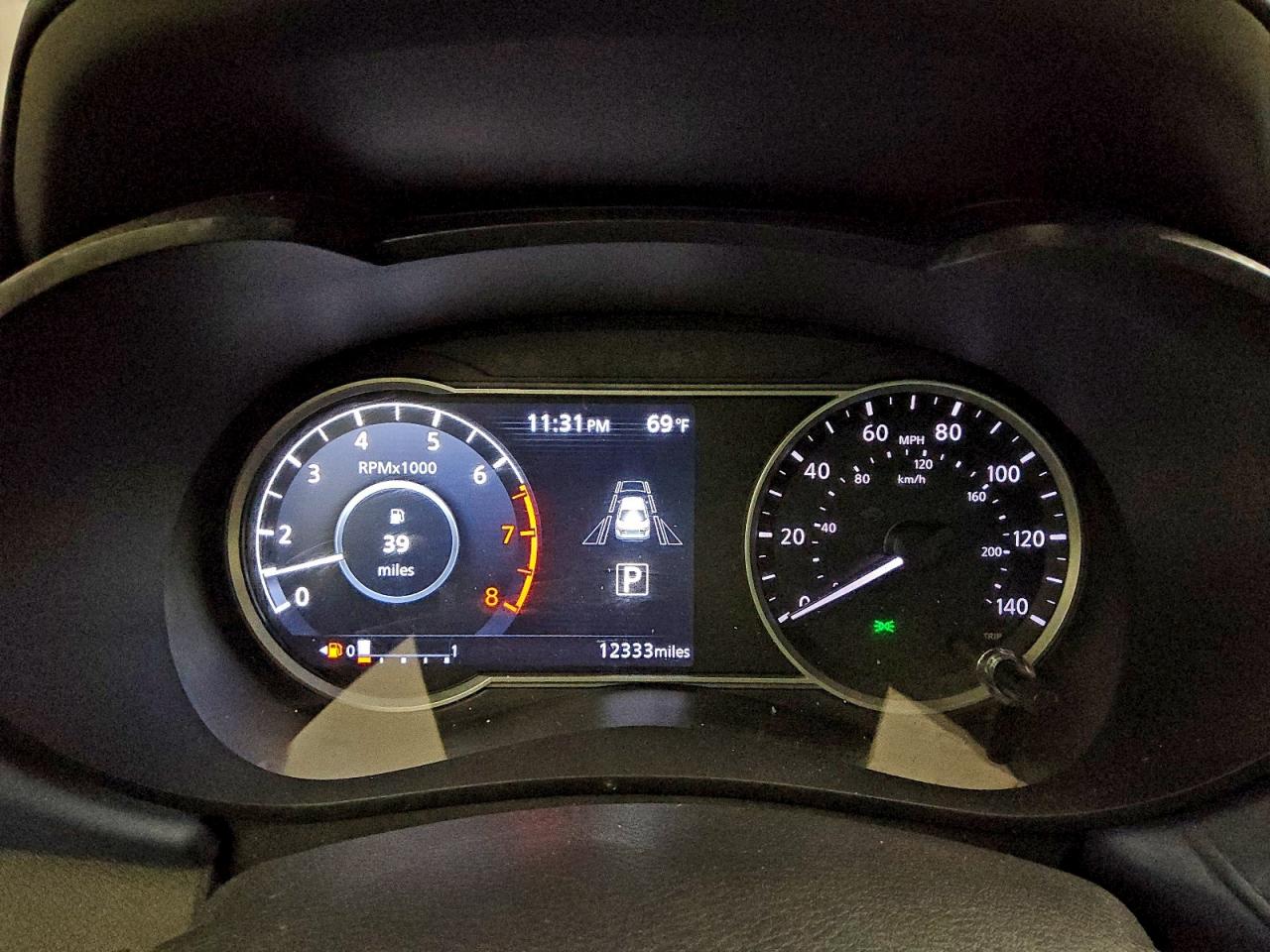 2024 NISSAN VERSA SV photo 9