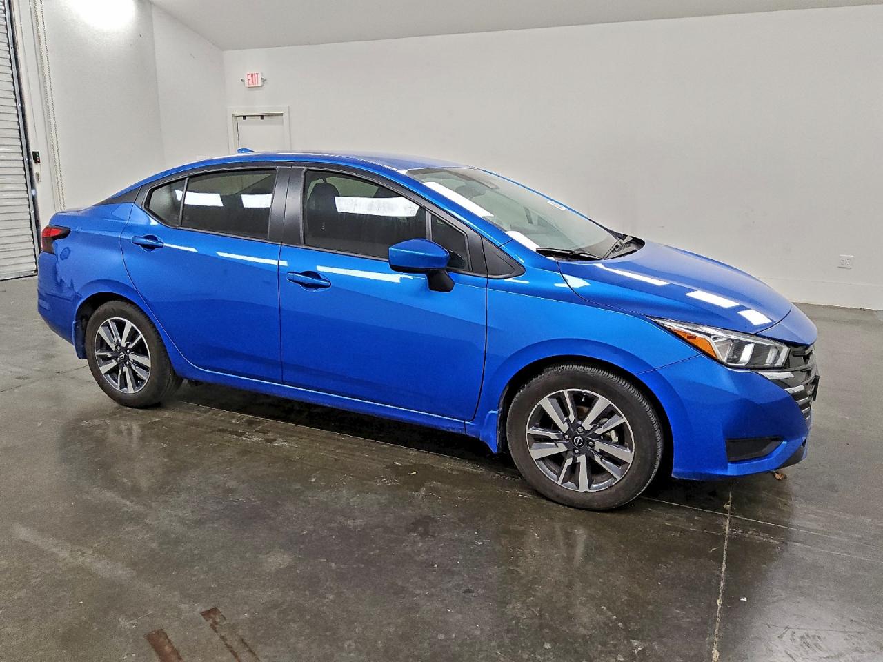 2024 NISSAN VERSA SV photo 4