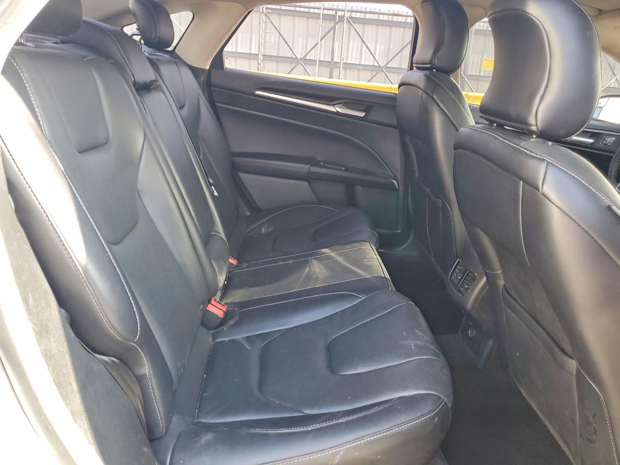 2017 FORD FUSION TITANIUM photo 10