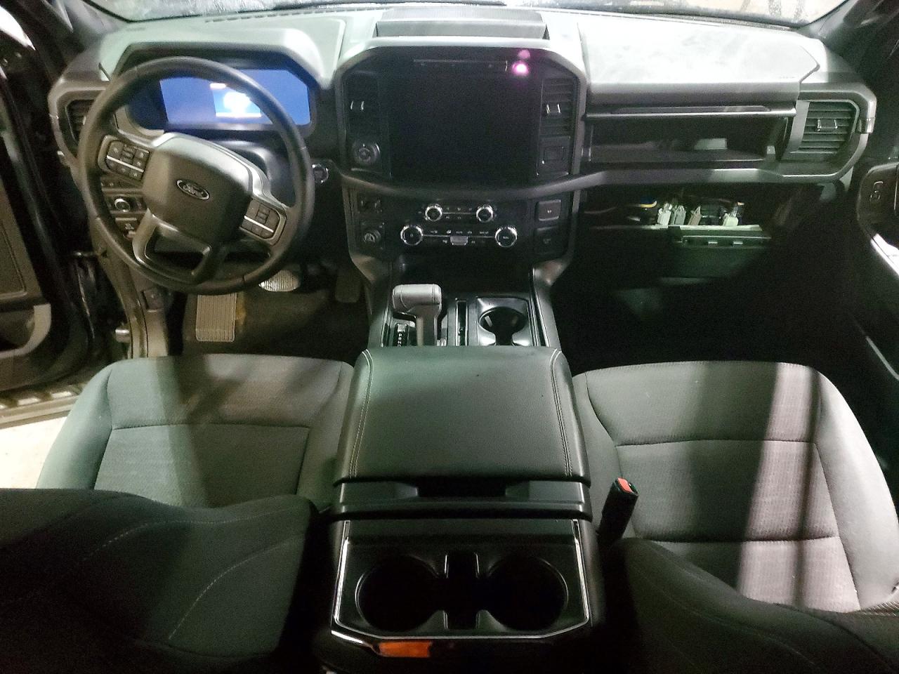 2024 FORD F150 XLT photo 8