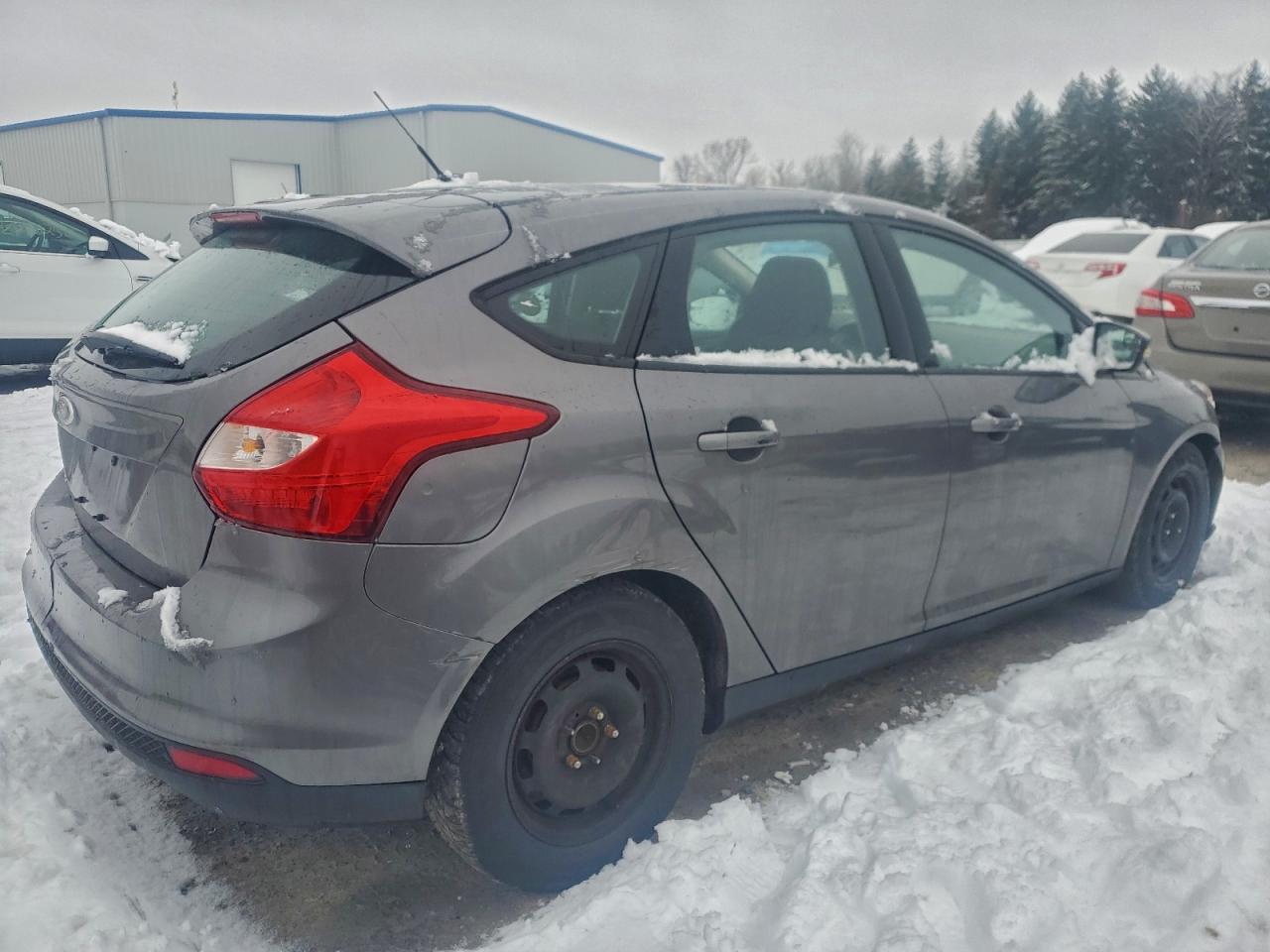 2013 FORD FOCUS SE photo 3