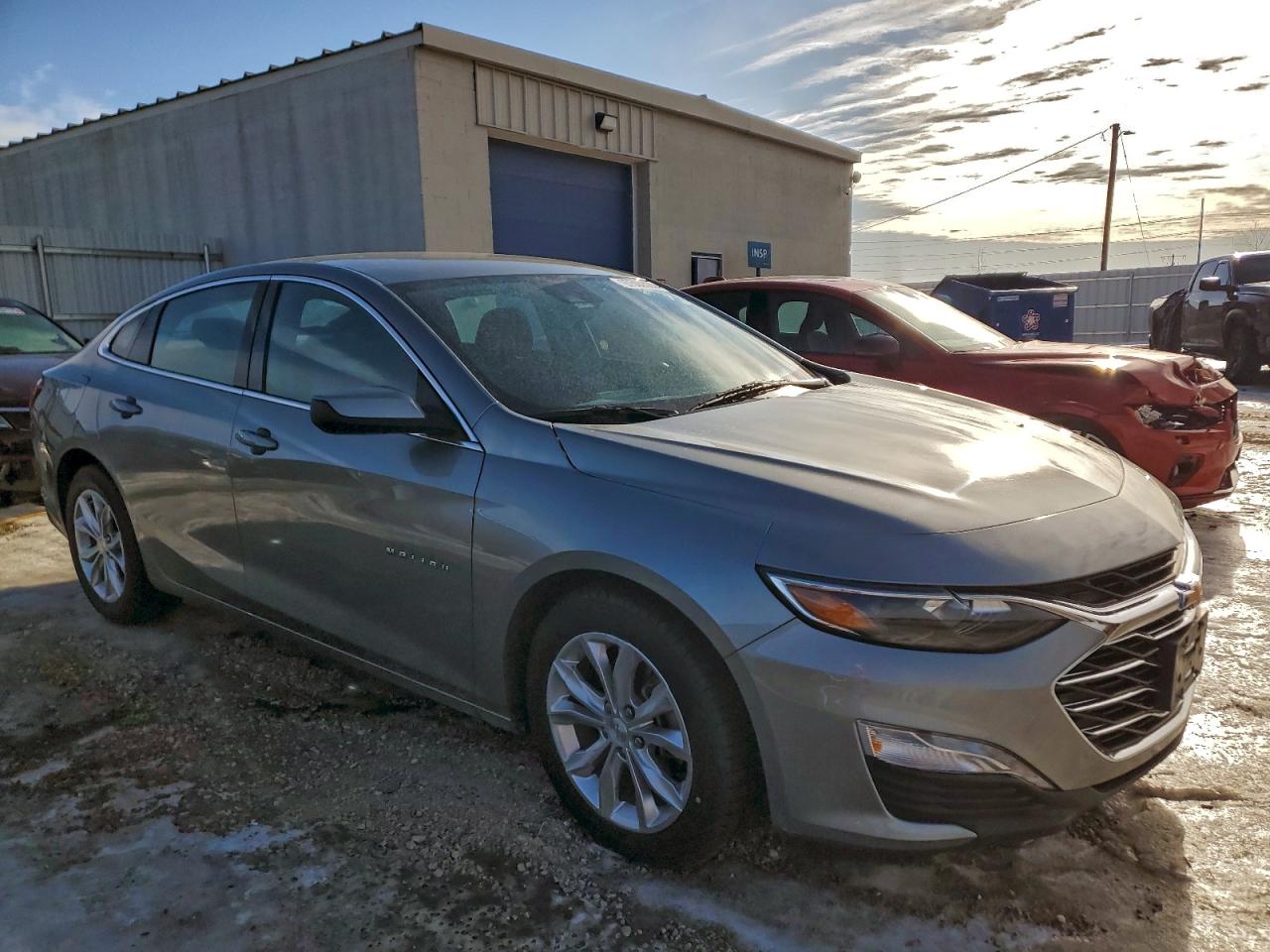 2024 CHEVROLET MALIBU LT photo 4