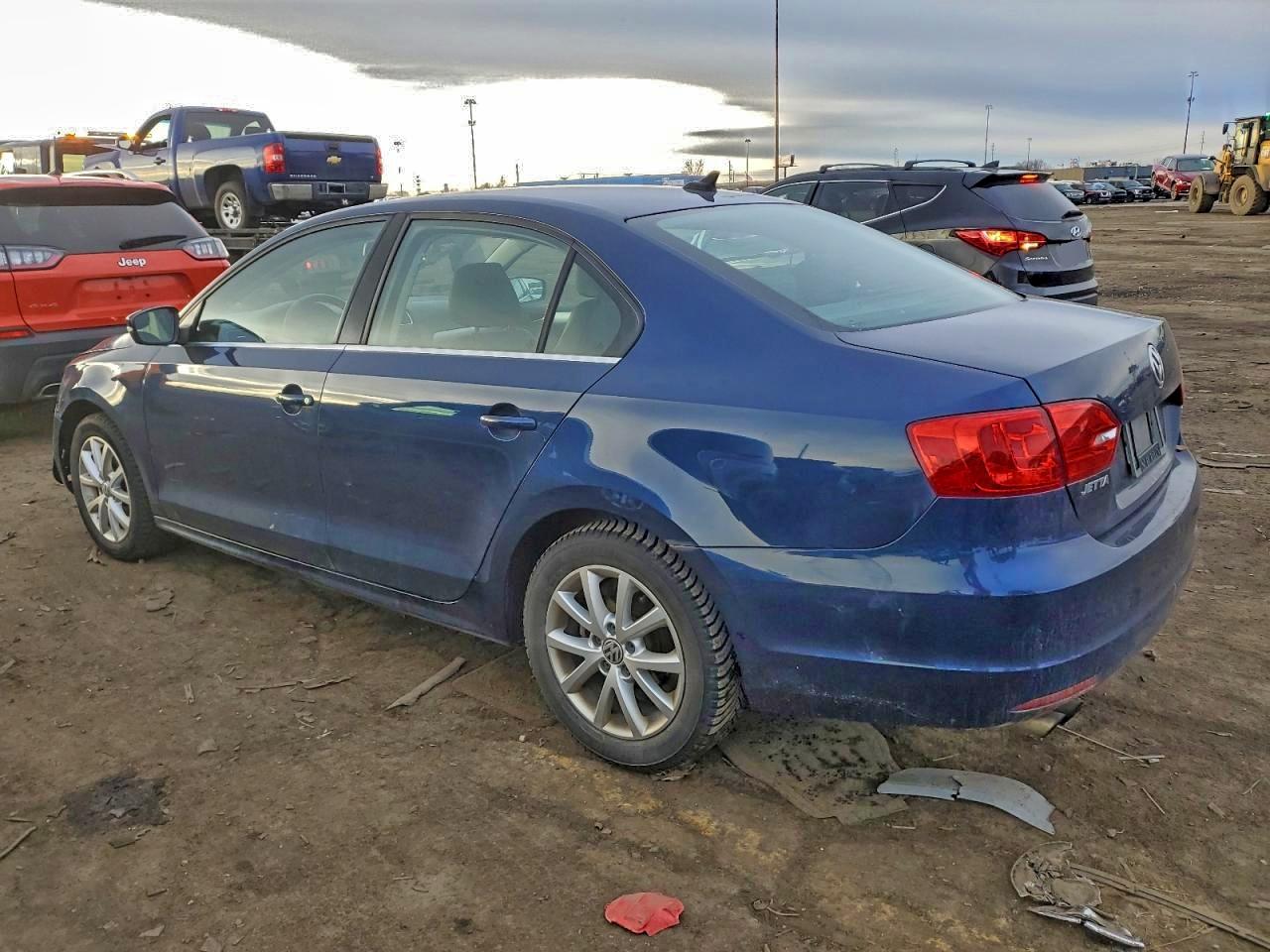 2014 VOLKSWAGEN JETTA SE photo 2