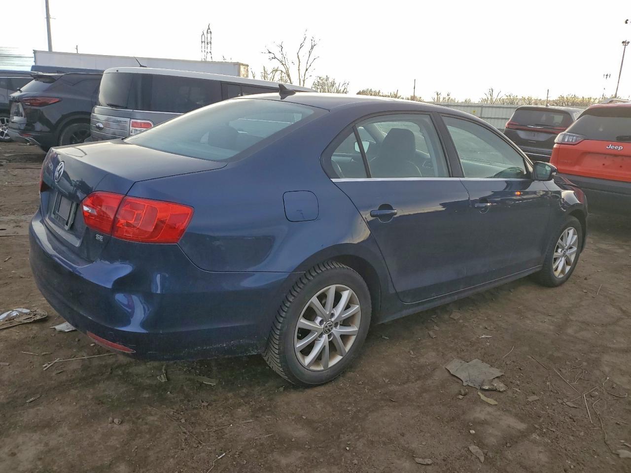 2014 VOLKSWAGEN JETTA SE photo 3