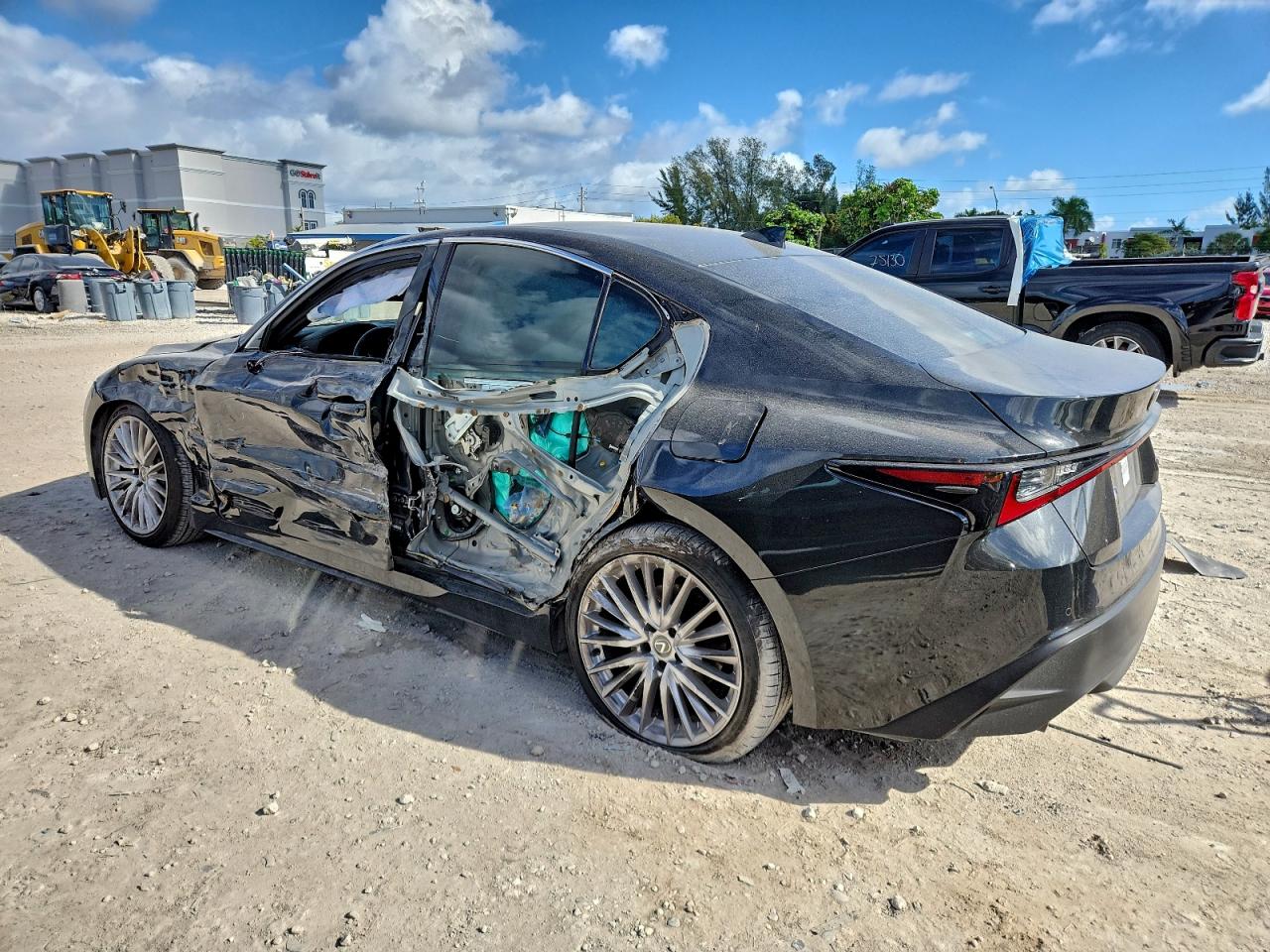 2023 LEXUS IS 300 photo 3