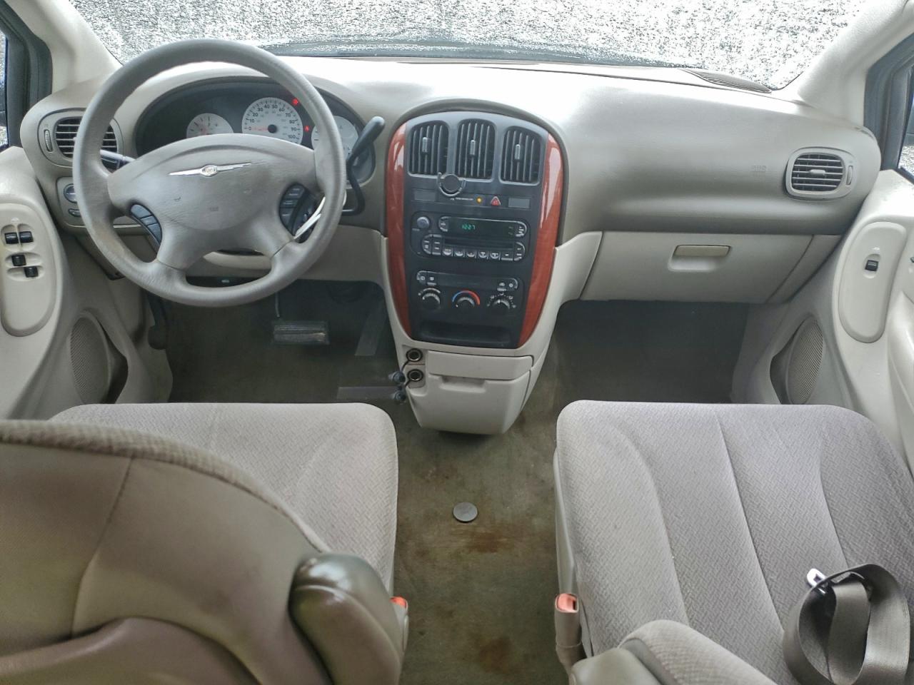 2006 CHRYSLER TOWN & COUNTRY LX photo 8