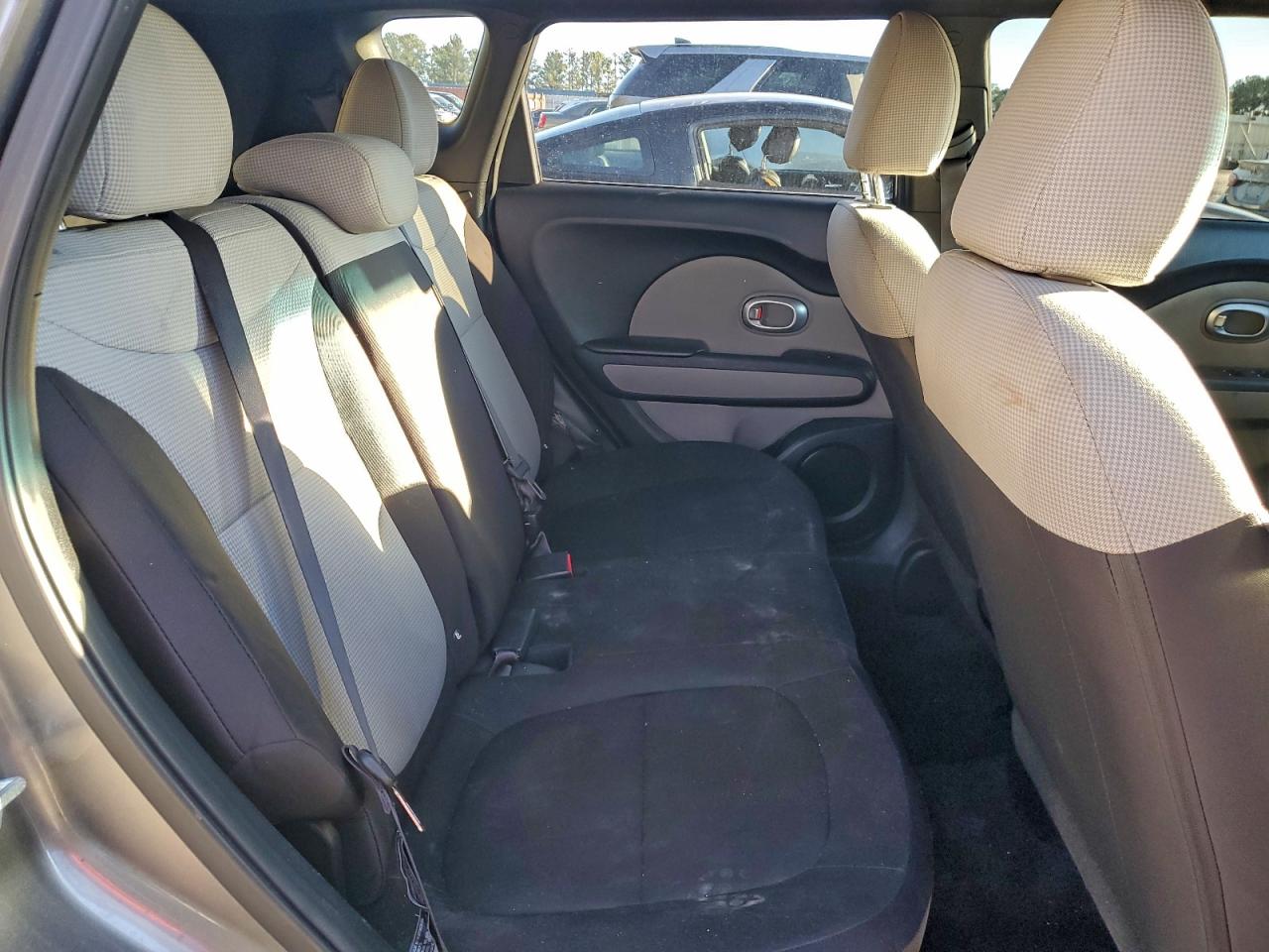 2016 KIA SOUL photo 11