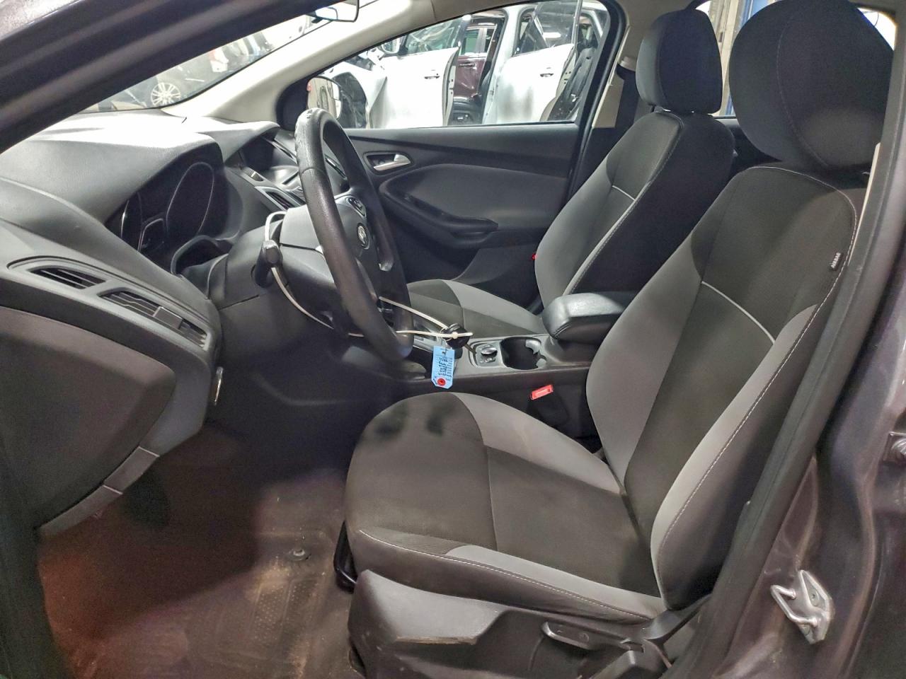 2014 FORD FOCUS SE photo 7
