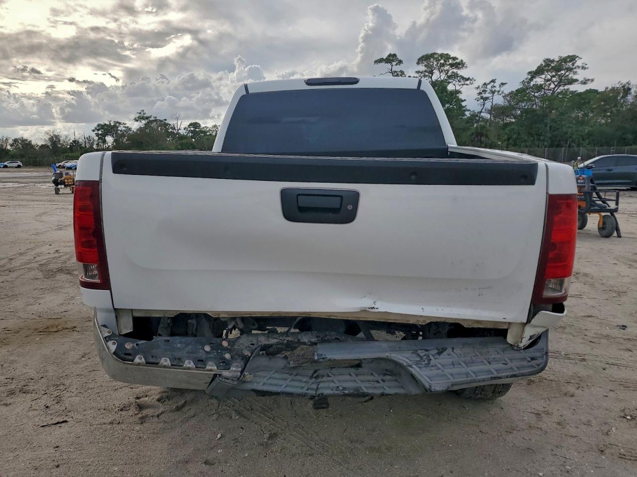 2008 GMC SIERRA C1500 photo 6