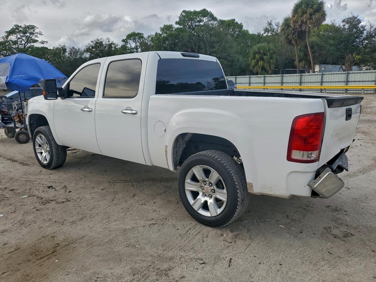 2008 GMC SIERRA C1500 photo 2