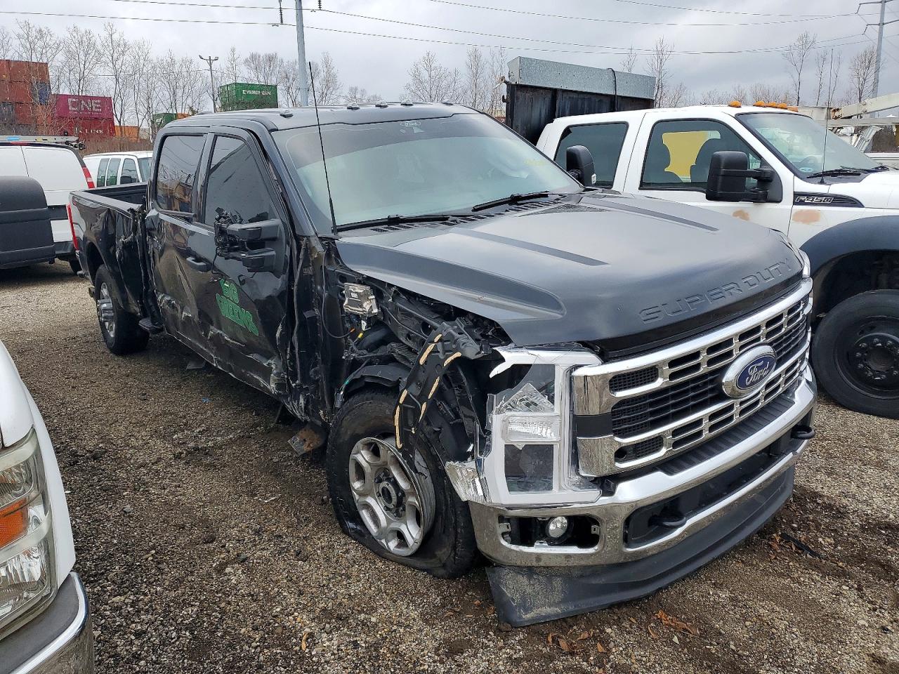 2025 FORD F350 SUPER DUTY photo 4