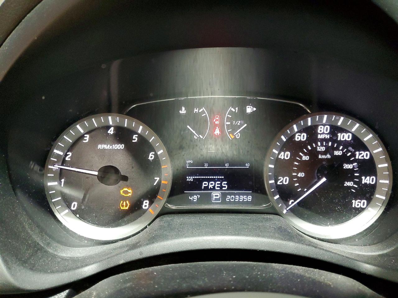 2015 NISSAN SENTRA S photo 9