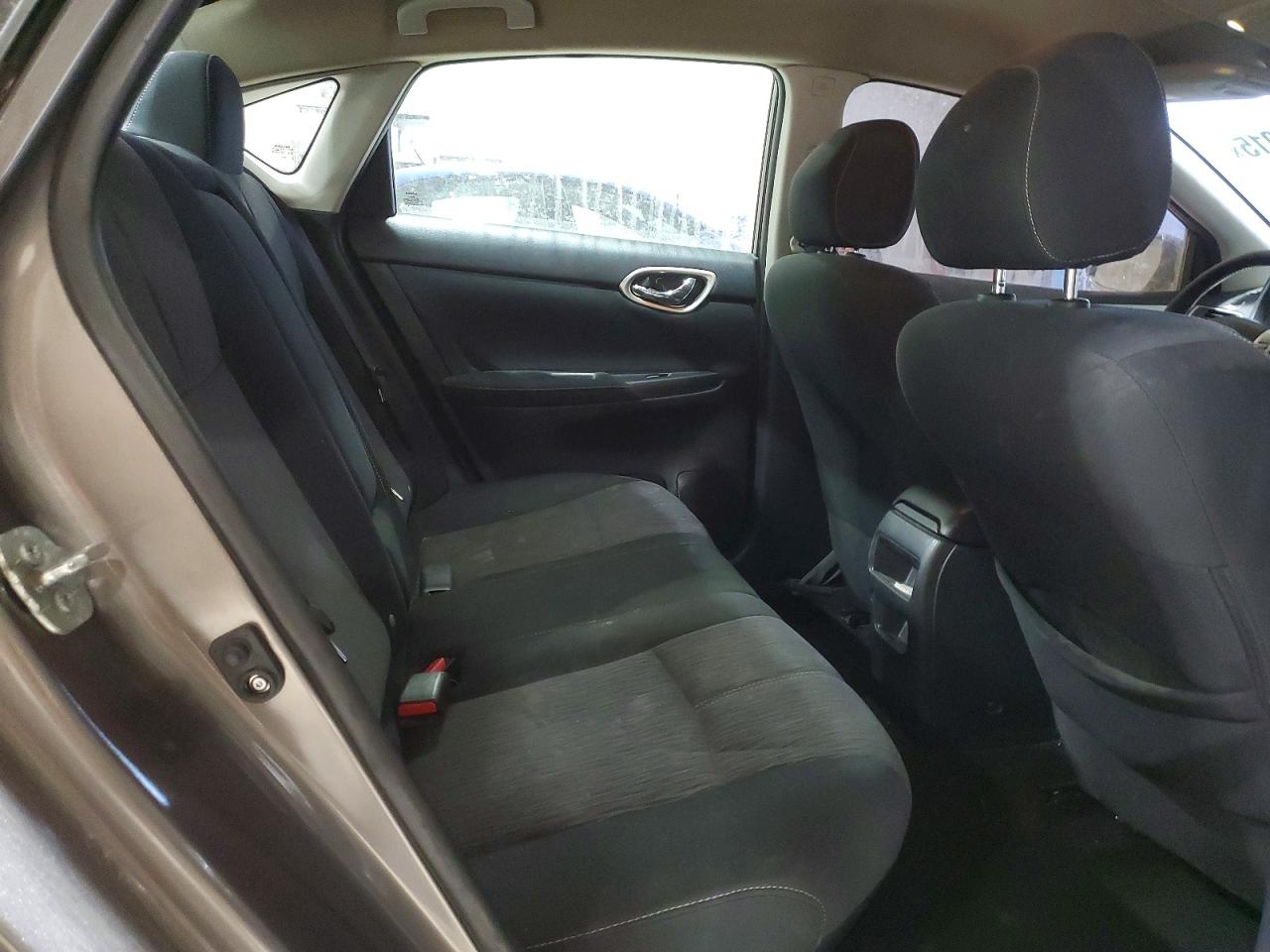 2015 NISSAN SENTRA S photo 10