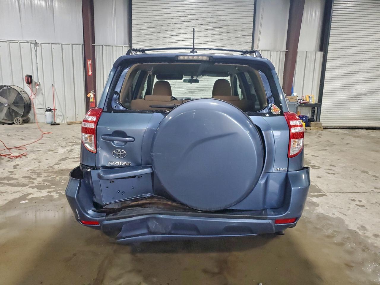 2011 TOYOTA RAV4 photo 6
