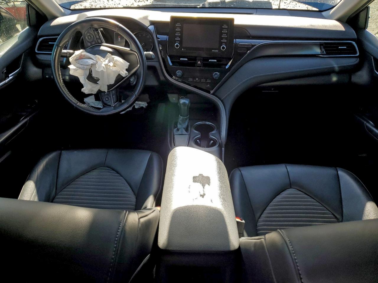 2021 TOYOTA CAMRY SE photo 8