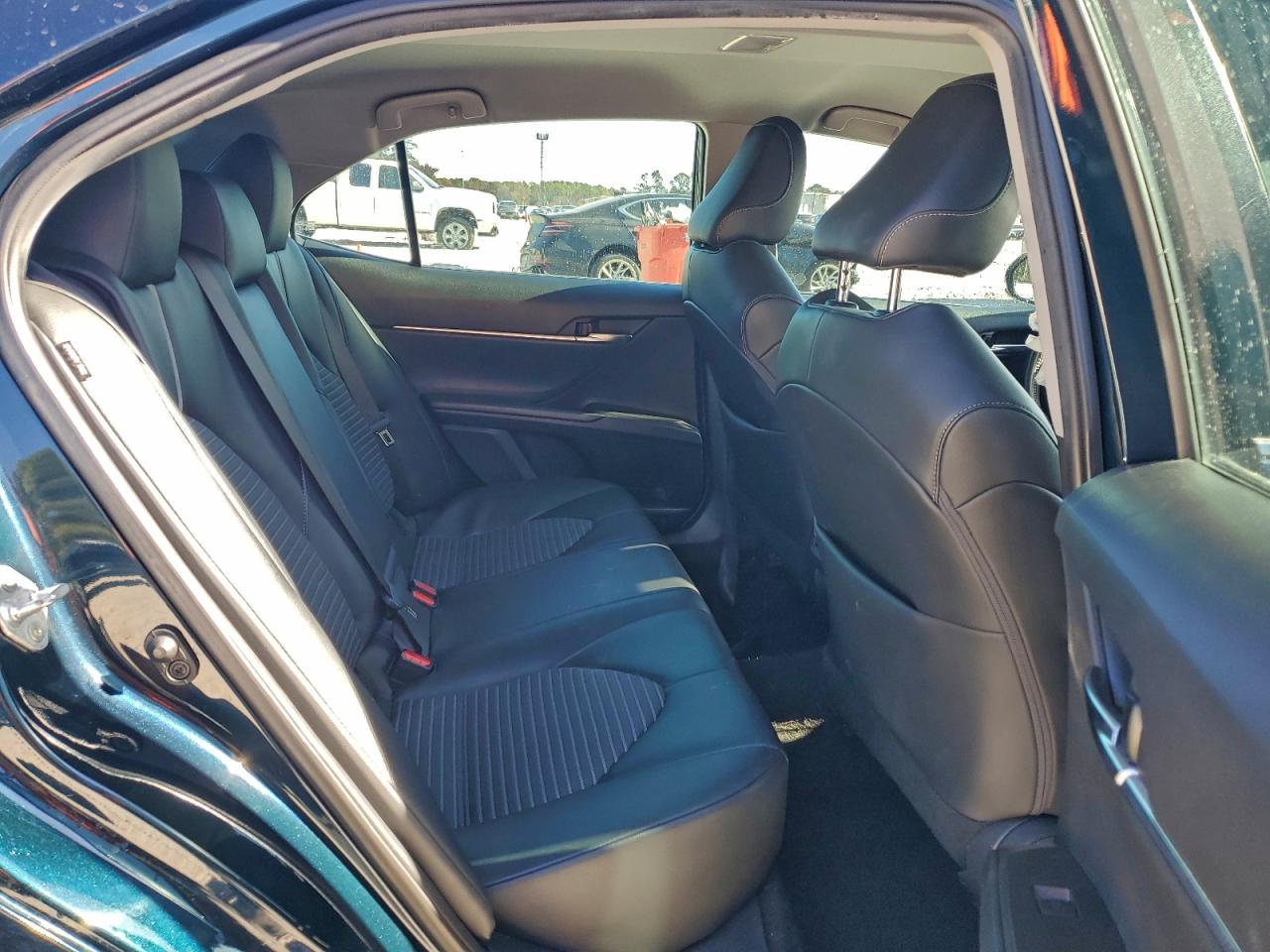 2021 TOYOTA CAMRY SE photo 10
