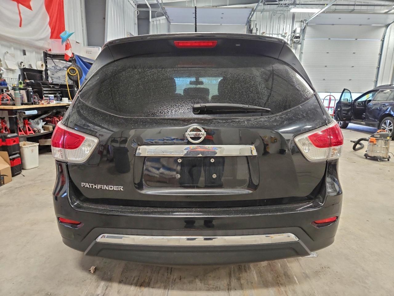 2013 NISSAN PATHFINDER S photo 6